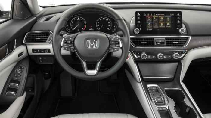 Honda представила Accord нового поколения