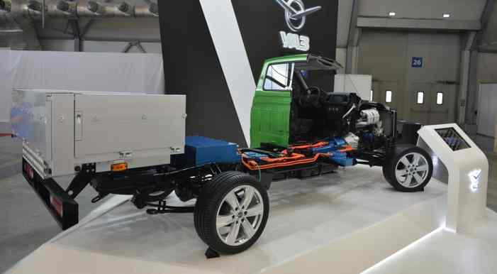 УАЗ показал гибридный грузовик Профи. Фото и видео УАЗ показал гибридный грузовик Профи. Фото и видео