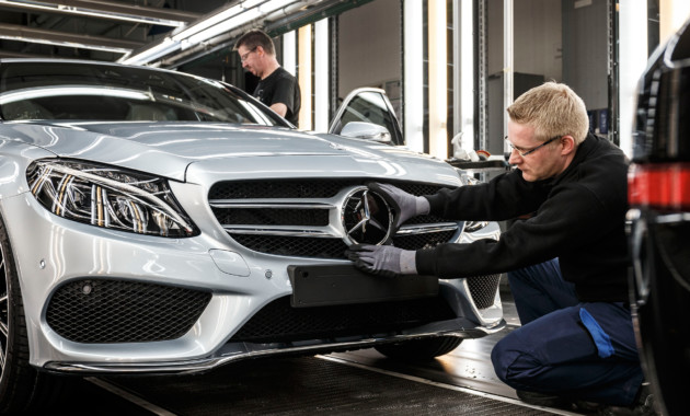Кадры в Подмосковье поможет подготовить Mercedes-Benz