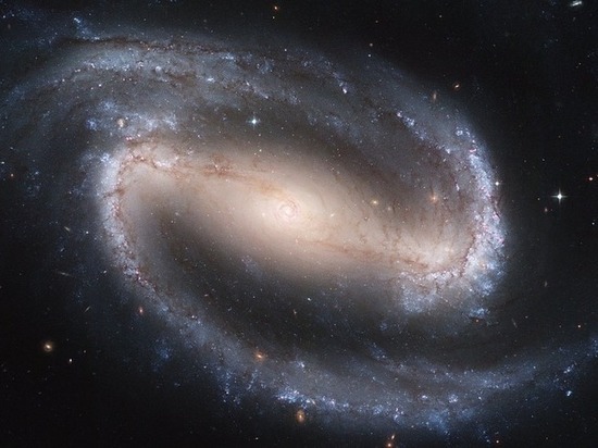 В интернете опубликован снимок галактик, разорвавших друг друга