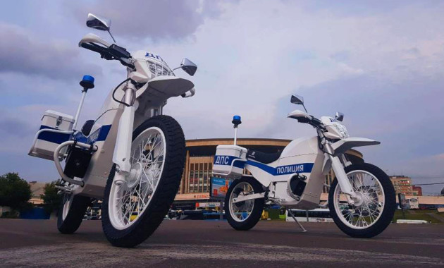 «Калашников» показал новые электромотоциклы ИЖ для полиции
