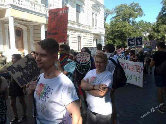 Когда Дюк усмехается: Одному меньшинству в Одессе не дали поколотить другое 