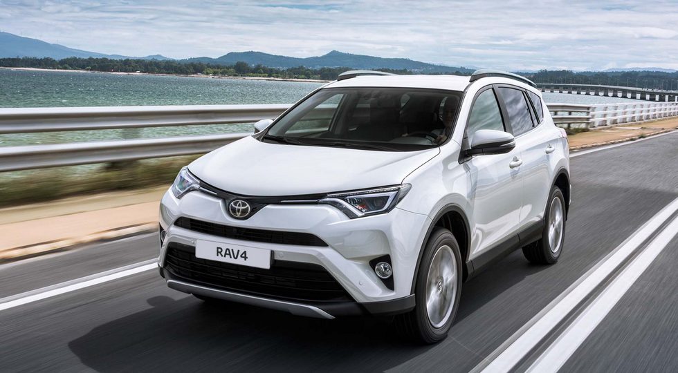 Toyota анонсировала возвращение дизельного RAV4