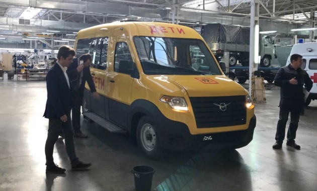 Первые фото нового микроавтобуса УАЗ