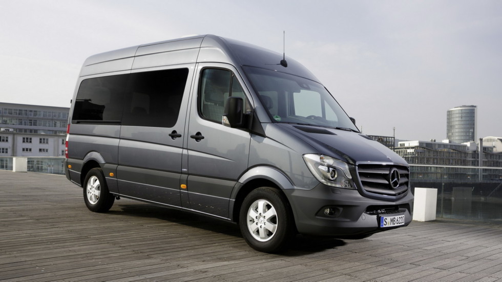 Новый Mercedes-Benz Sprinter: опубликовано первое изображение