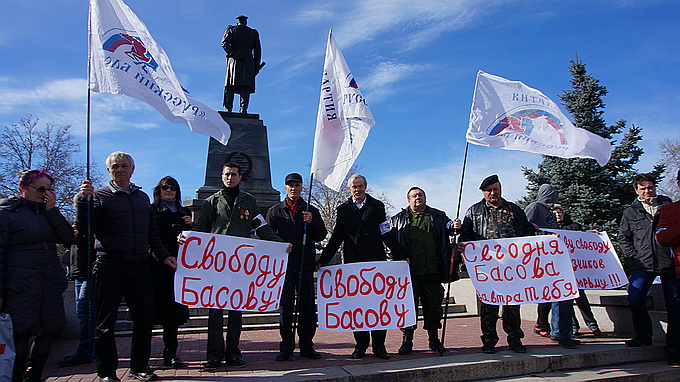 Известные политики Севастополя призвали главу СК освободить лидера «Русского блока» 