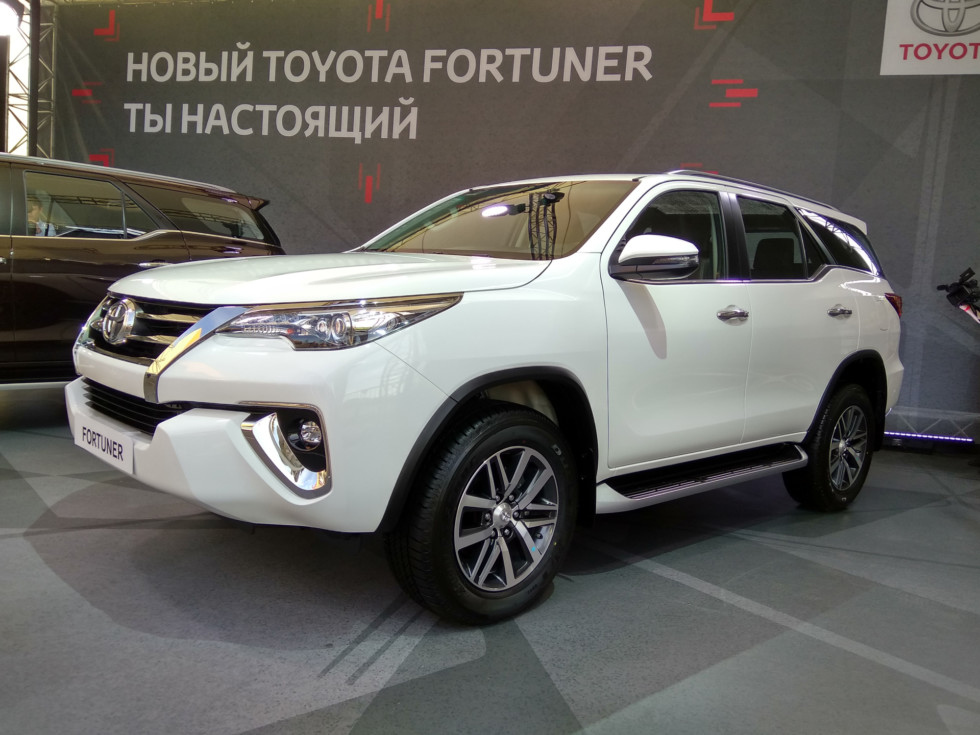 Toyota Fortuner в России сначала получит дизельный мотор