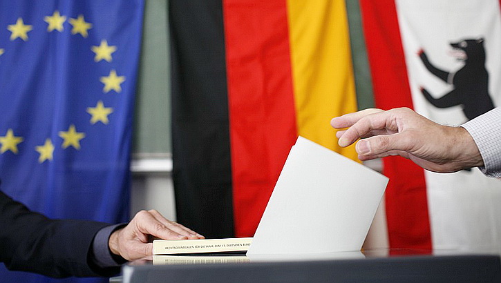 Выборы в Германии: Лояльные России силы разобщены, Меркель прочат победу 