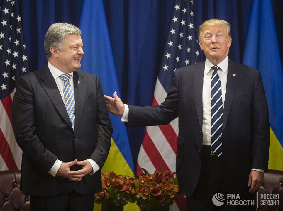 Почему Порошенко в Нью-Йорке пресмыкался перед Трампом