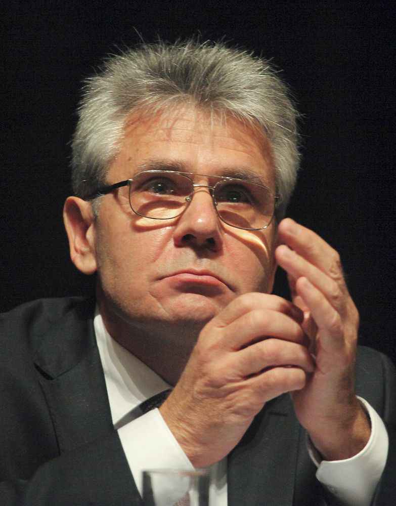 Первая речь нового президента РАН: «Академия провела выборы демократическим путем» Первая речь нового президента РАН: «Академия провела выборы демократическим путем»