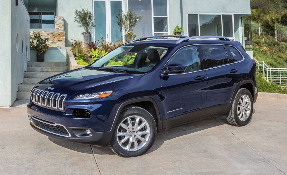 Фотошпионы раскрыли фейслифтинг Jeep Cherokee 2019 Фотошпионы раскрыли фейслифтинг Jeep Cherokee 2019