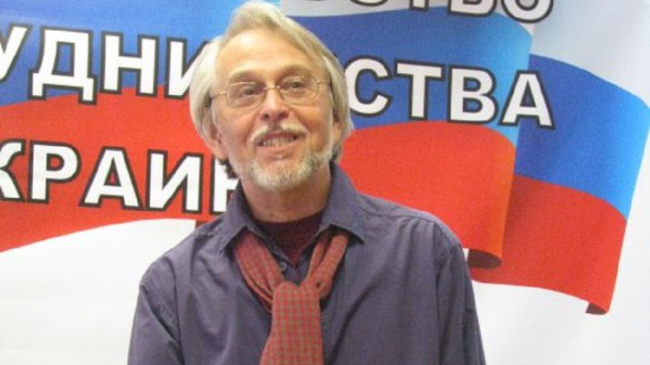 Известный правозащитник хочет узнать, что думают об украинском образовательном законе европолитики и русские либералы 