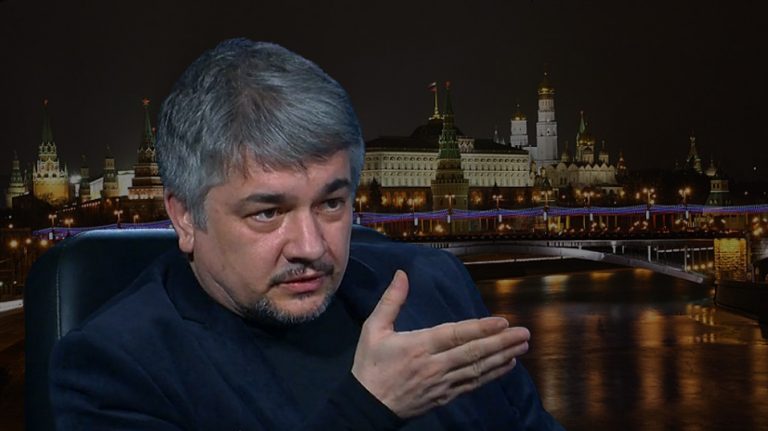 Ростислав Ищенко: Путин блокирует планы Порошенко по развязыванию большой войны 