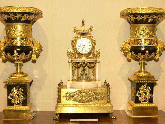 Помощница антиквара распродала коллекцию стоимостью почти в 42 млн рублей