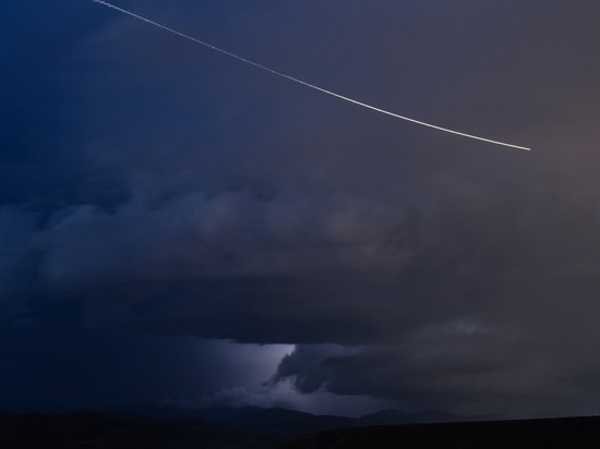 Завтра в опасной близости от Земли промчится астероид Завтра в опасной близости от Земли промчится астероид