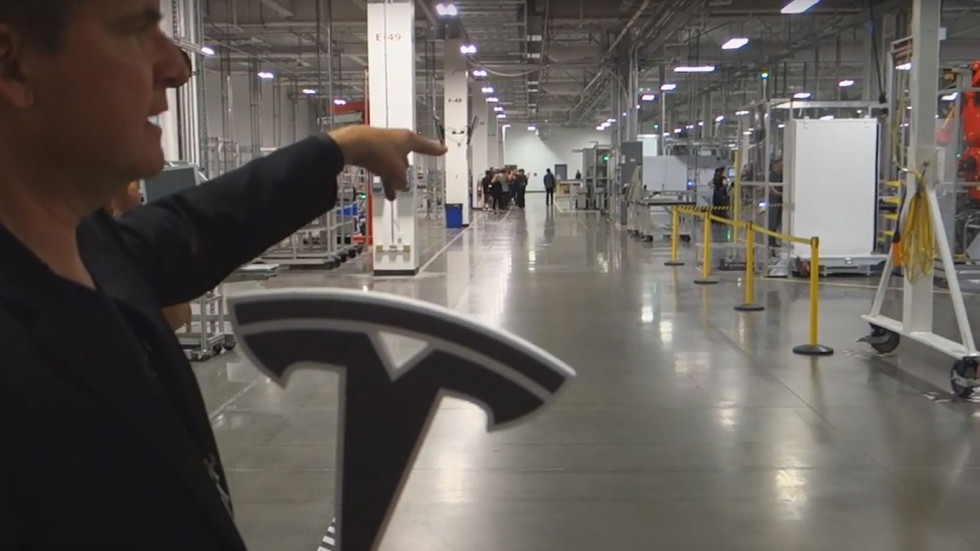 Руководители Tesla и Китая провели переговоры о строительстве завода