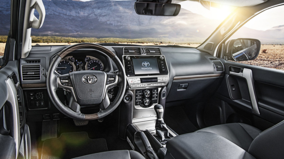 Обновленный Toyota Land Cruiser Prado поступил в продажу в России