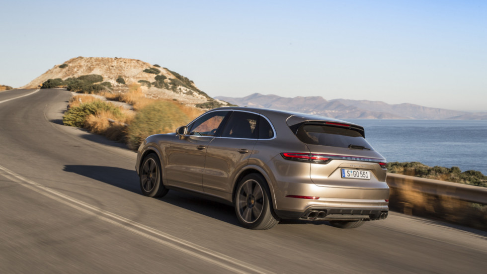 Porsche анонсировал несколько премьер в США