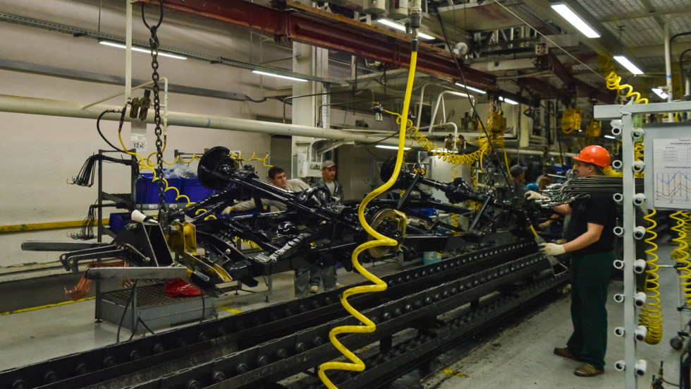 На УАЗе приостановят производство машин в январе 2018 года На УАЗе приостановят производство машин в январе 2018 года