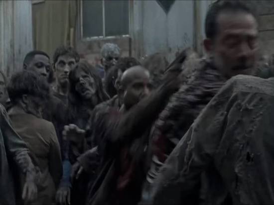 Киностудию 