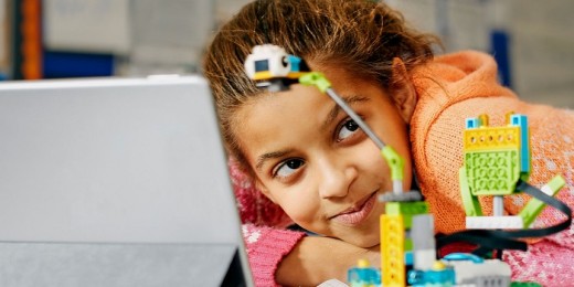 LEGO® Education предлагает воспользоваться учебно-методическими материалами Maker