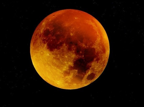 Астролог рассказал о неожиданных опасностях «кровавого» лунного затмения