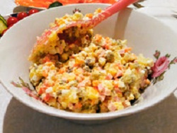 Цены в РФ за год выросли на 5%, если судить по салату 